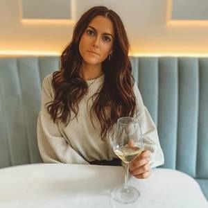 Meet your Posher, Veronica-skye